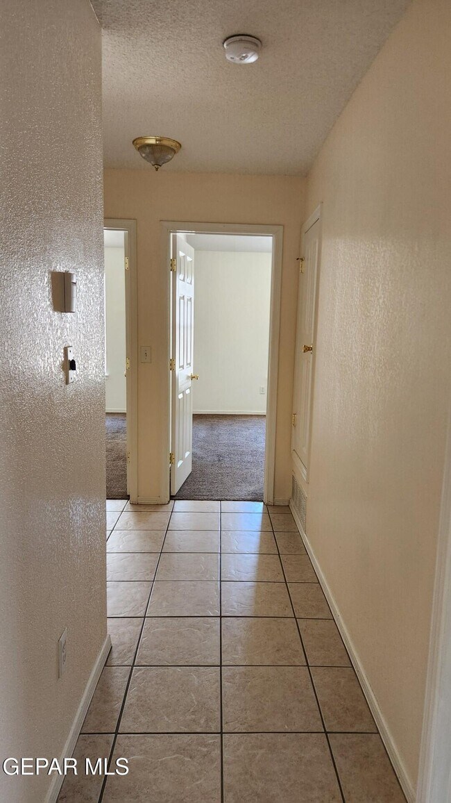 Building Photo - 12565 Tierra Norte Rd