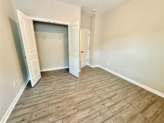 Building Photo - 4266 Waxwing St