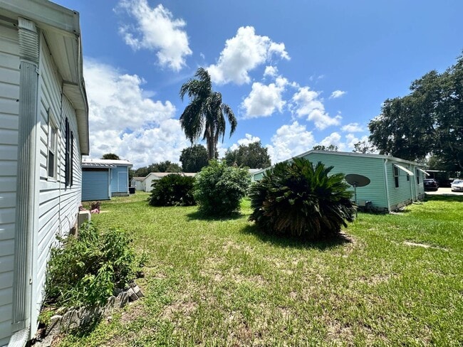 Building Photo - 608 Klickety Klak Ln