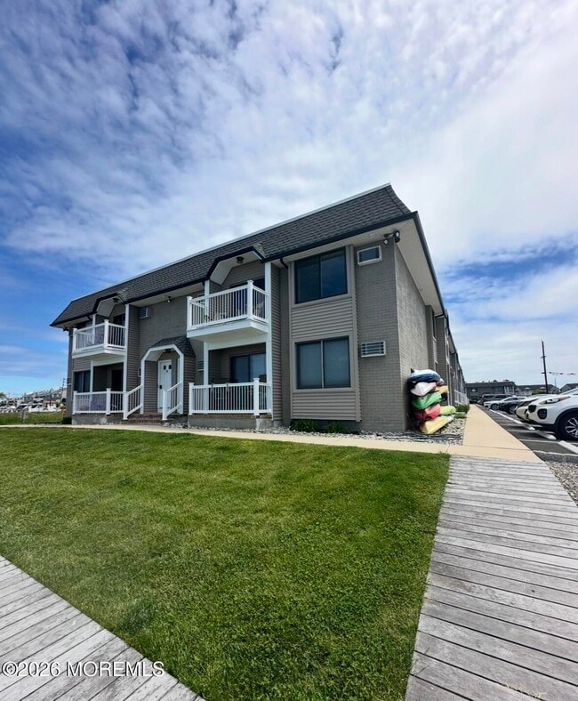 Building Photo - 1382 Ocean Ave