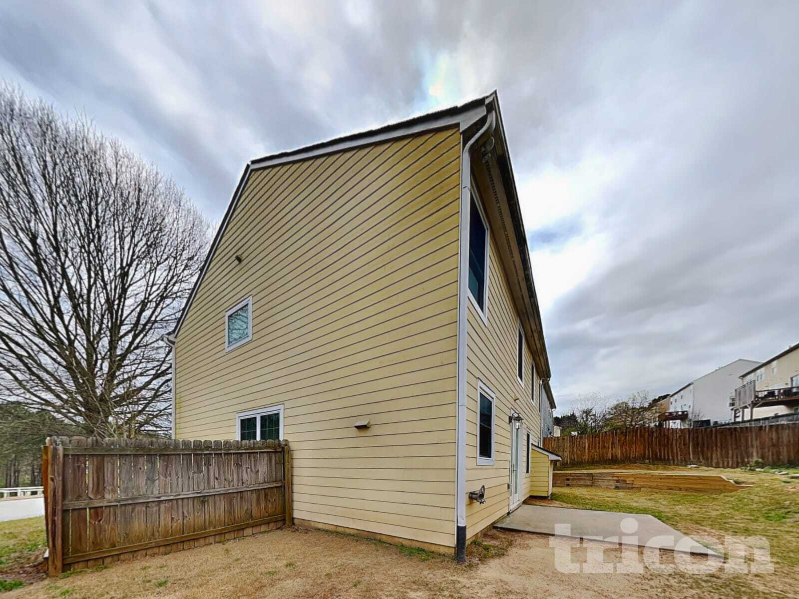 Building Photo - 415 Park Creek Trce