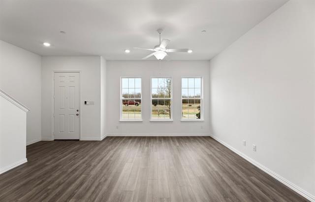 Building Photo - 1064 Old Rosebud Dr
