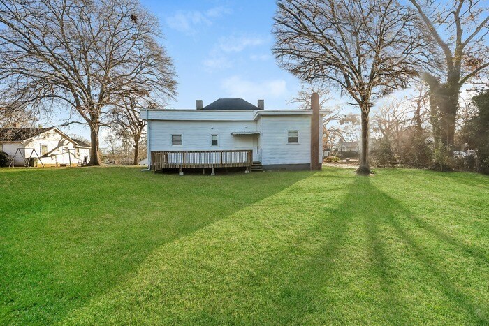 Building Photo - 212 Irby Ave