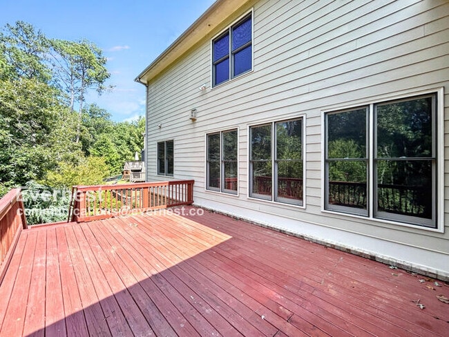 Building Photo - 1070 Windfaire Pl