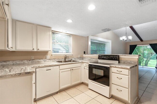 Building Photo - 19607 Swiftbrook Dr