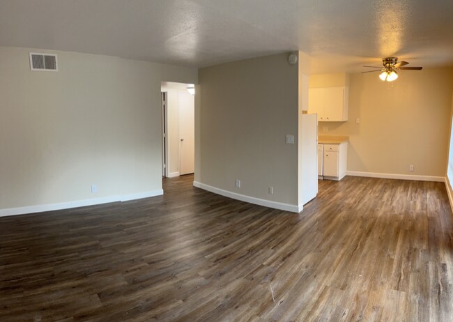 Primary Photo - 4875 Manzanita Ave
