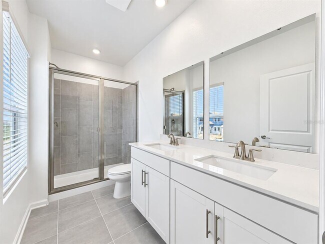 Building Photo - 5605 Ronin Dr