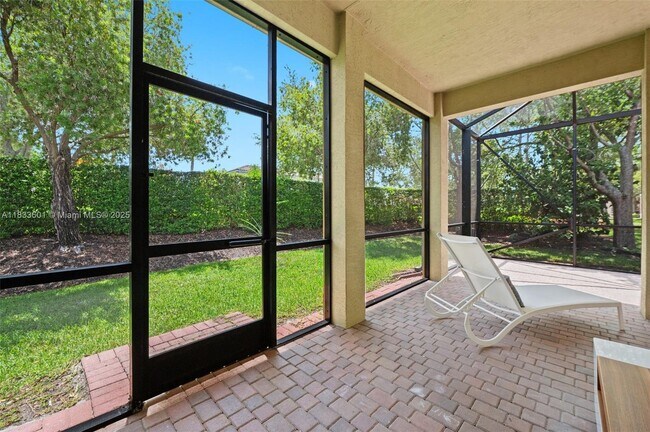 Building Photo - 8186 Fiera Ridge Dr