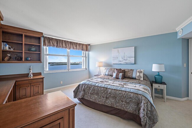 Building Photo - 5200 N Ocean Dr