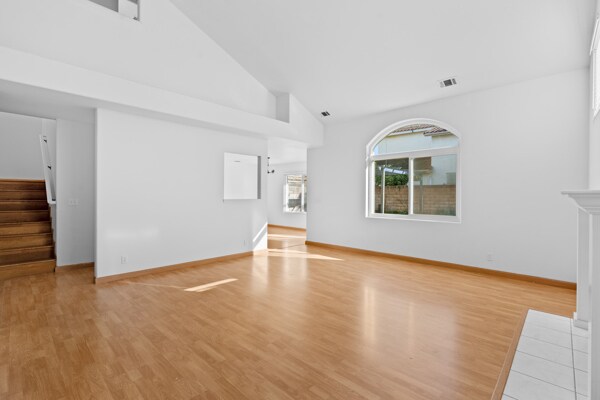 Building Photo - 1124 Grass Valley Way