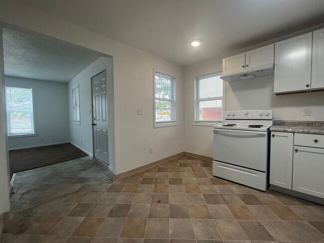 Building Photo - Check out this wonderful one-bedroom plus ...