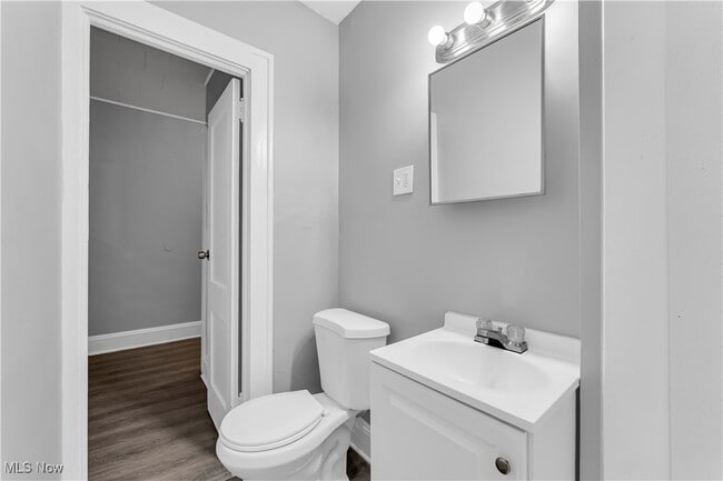 Building Photo - 4657 Warner Rd