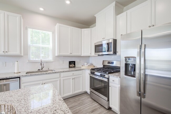 Building Photo - 16 Carlow Ct