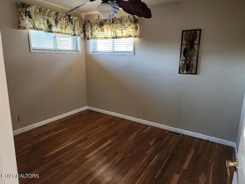 Building Photo - 507 Tipton Ave