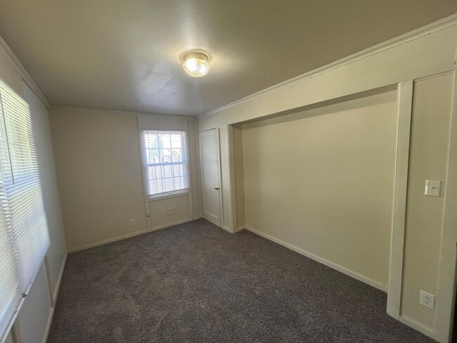 Building Photo - Sit Back, Relax. Your New home Awaits.