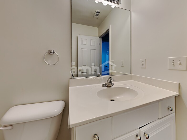 Building Photo - 3604 McPhail Dr NW