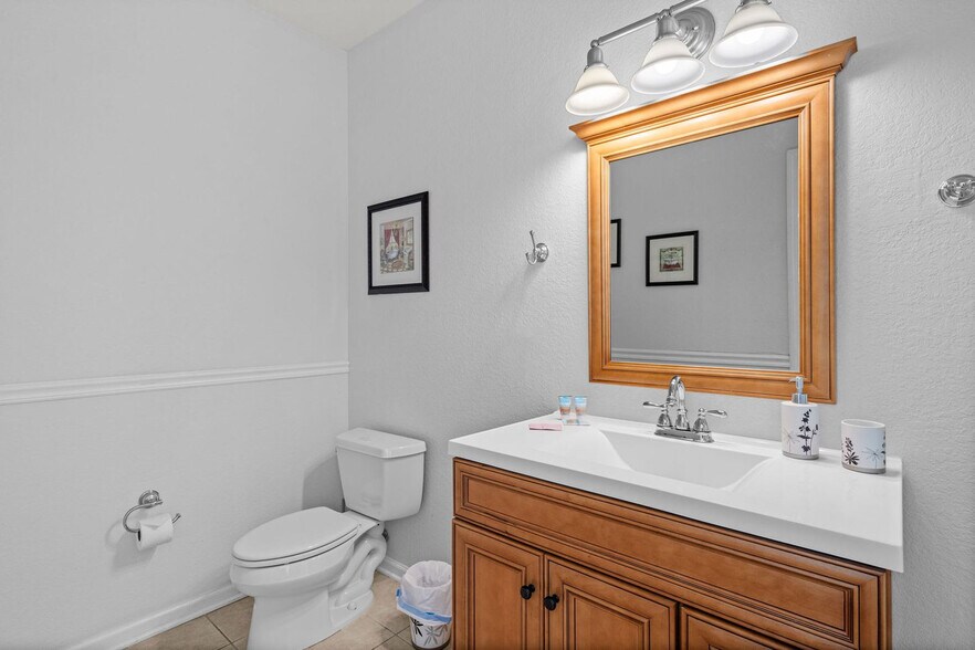 Building Photo - 8013 Cool Breeze Dr
