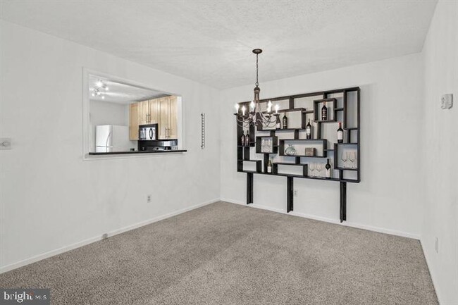 Building Photo - 2222 Hunters Run Dr