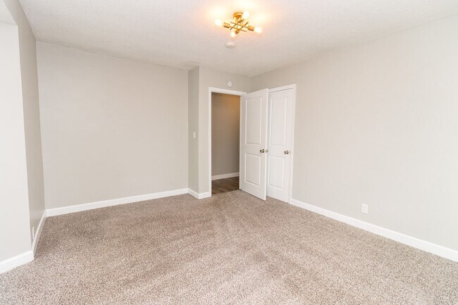 Building Photo - 3629 Thrushwood Dr