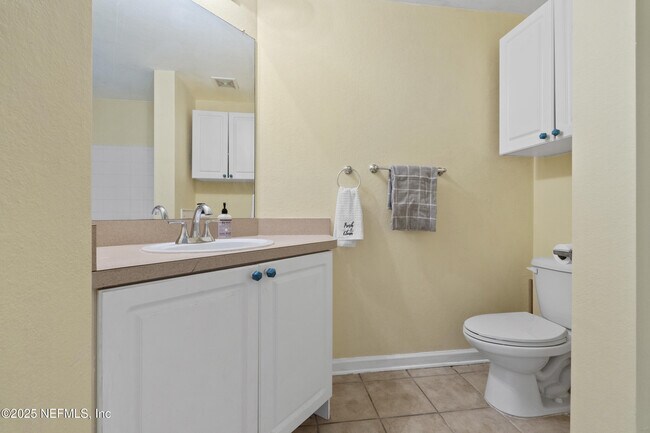 Building Photo - 410 S Villa San Marco Dr