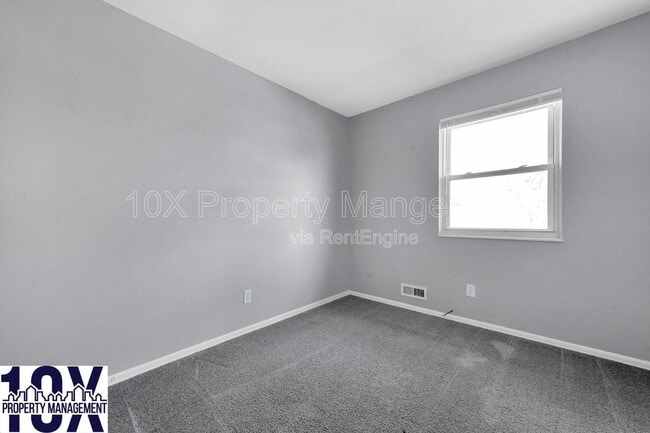 Building Photo - 3071 Rotunda Ct S