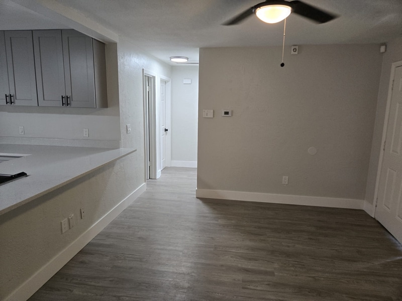 Building Photo - 266 Diamond St