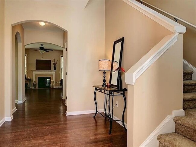 Building Photo - 1083 Brownstone Dr SW