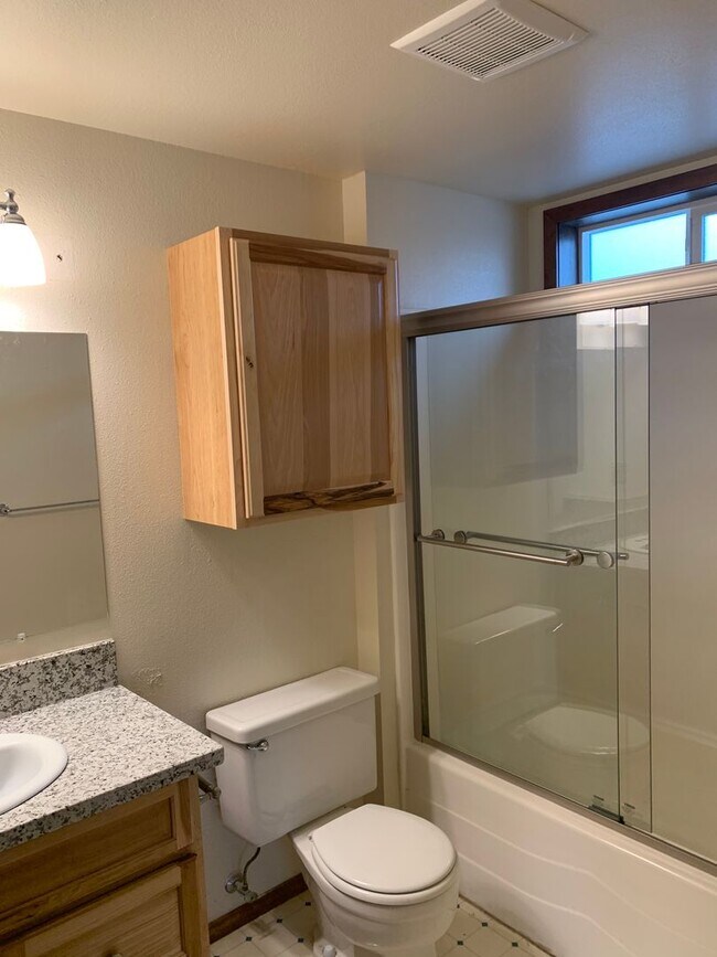 Building Photo - 3790 NW Wisteria Way