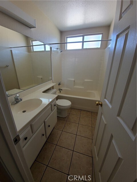 Building Photo - 1244 Salem Dr