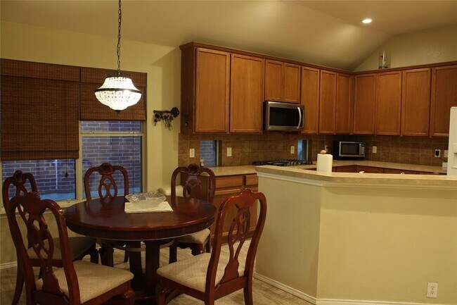 Building Photo - 3917 Glenwyck Dr
