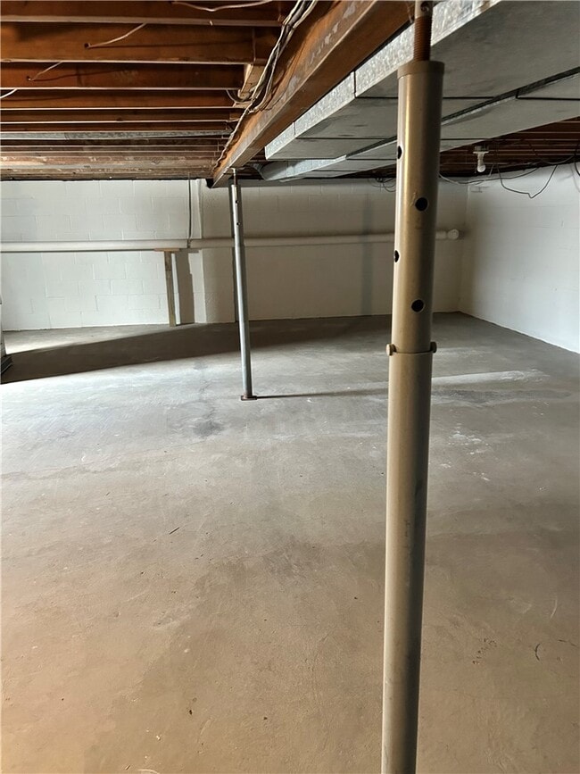 Building Photo - 1254 Charles St