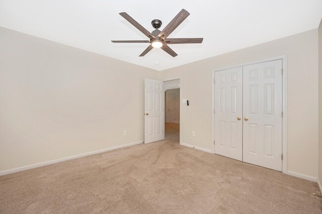 Building Photo - *Open House* 6/20 12-1 PM *