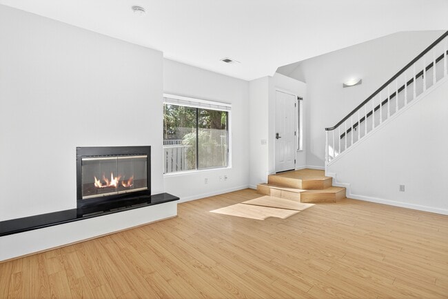 Building Photo - 466 Mountain Laurel Ct