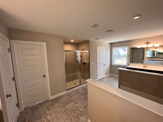 Building Photo - Home For Lease
