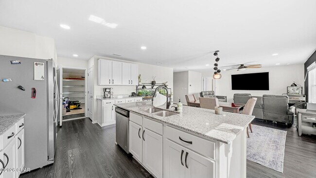 Building Photo - 217 Hodges Bayou Plantation Blvd