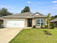 Building Photo - 102 River Pointe Dr