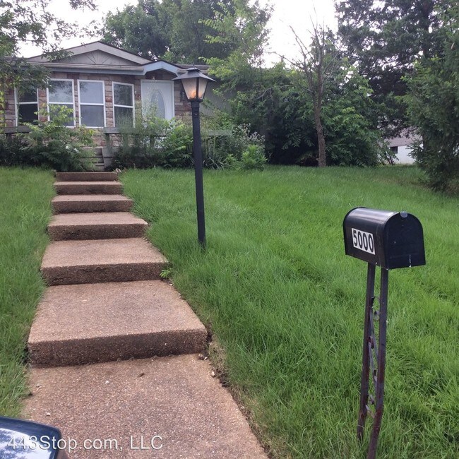 Primary Photo - 3 br, 2 bath House - 5000 Shalimar Court
