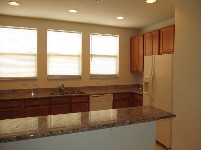 Building Photo - 810 Marina Del Ray Ln