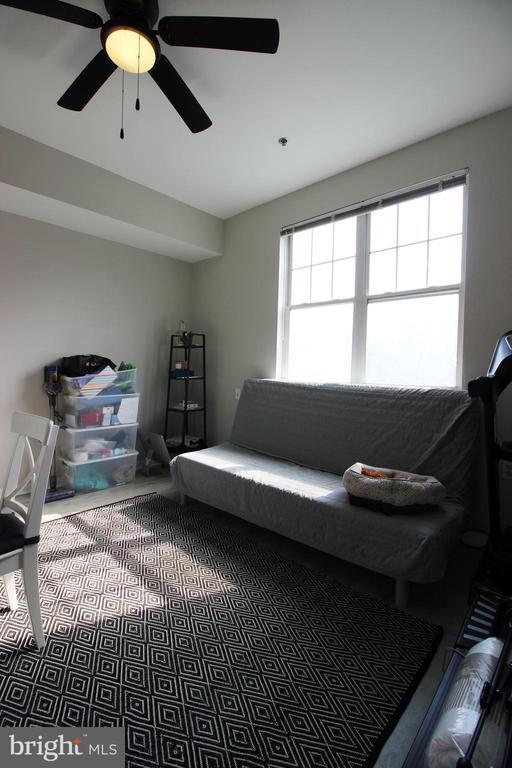 Building Photo - 1641 International Dr