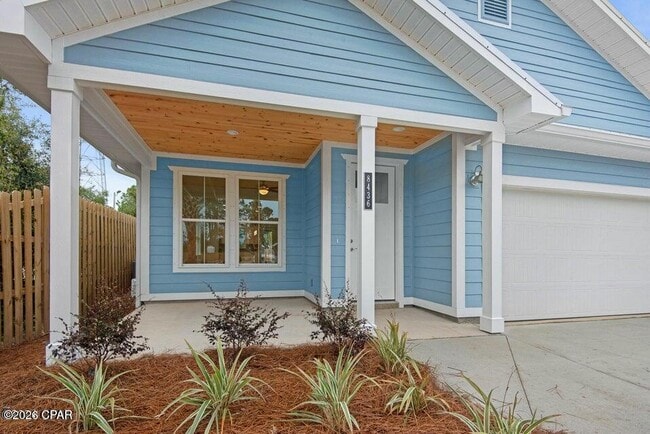 Building Photo - 8408 Warner Pl