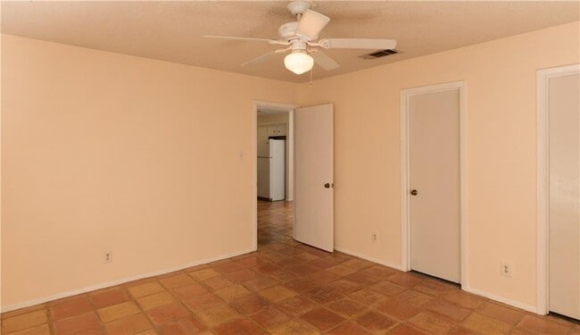 Building Photo - 4508 Elwood Rd