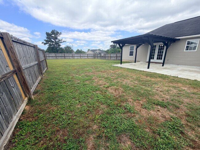 Building Photo - 3BD/2B in Valdosta, GA Close to Moody Air Force Base