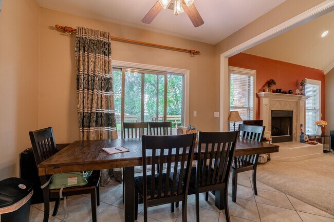 Building Photo - Furnished beautiful 4bd/2.5bth home located in the Clabber Creek Subdivision!! Open to various le...