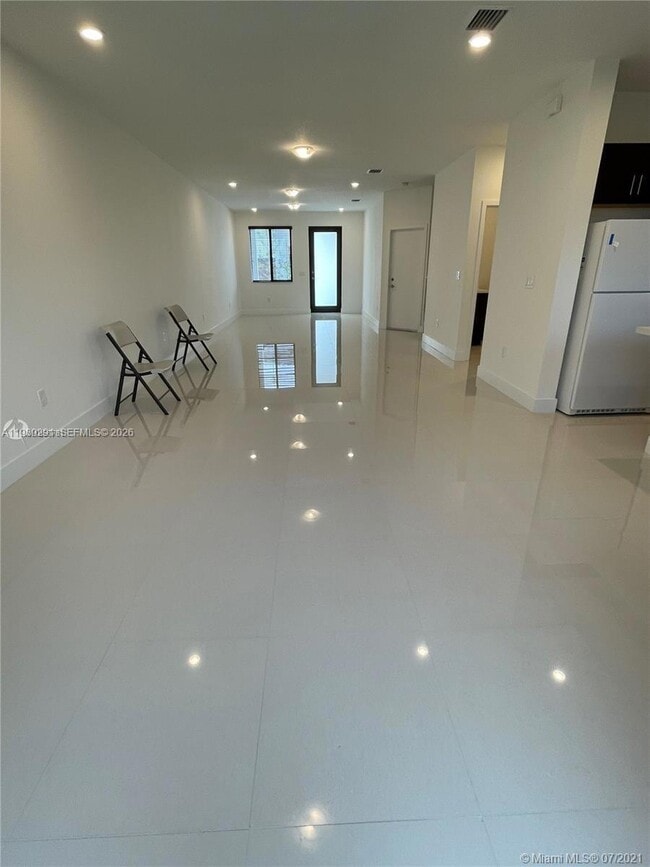 Building Photo - 14512 SW 24th Ter