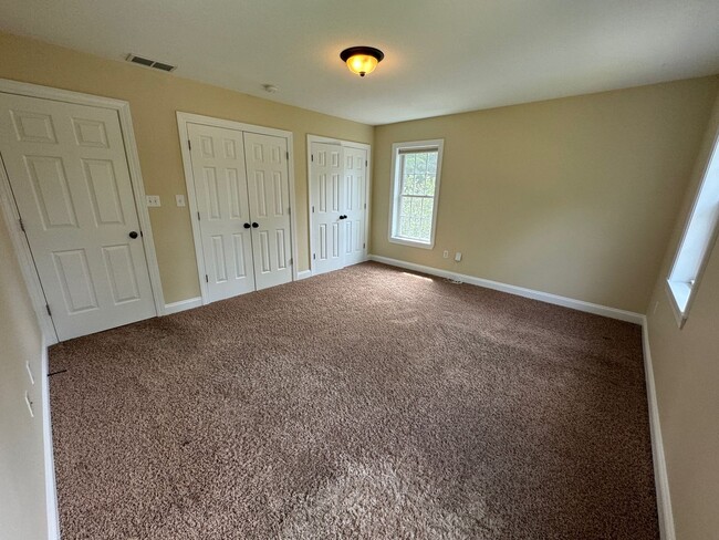 Building Photo - West AVL - Truly Special Custom Build!
