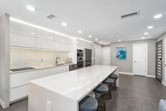 Building Photo - 2938 Sea Oats Cir