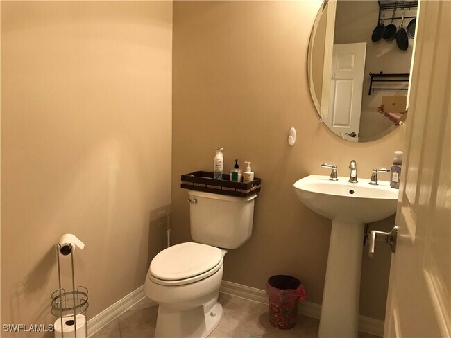Building Photo - 8697 Olinda Way