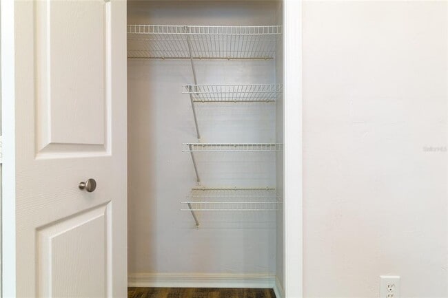 Building Photo - 6519 W Newberry Rd