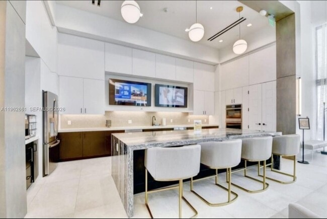 Building Photo - 5243 Rivo Alto Cir