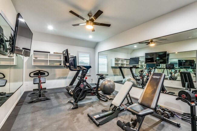 Building Photo - A must see in highly sought after Windsong...